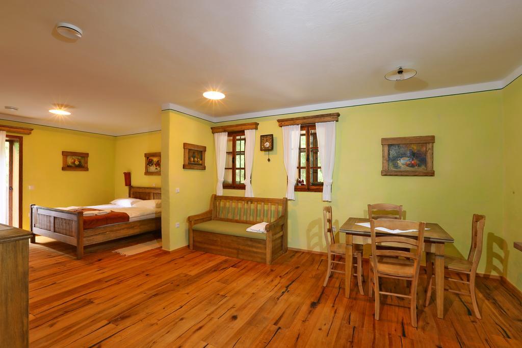 Pomona Relaxing Nature Guest House Rogaška Slatina Rum bild